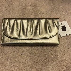 File master wallet silver and gray, pleaded metallic silver clutch